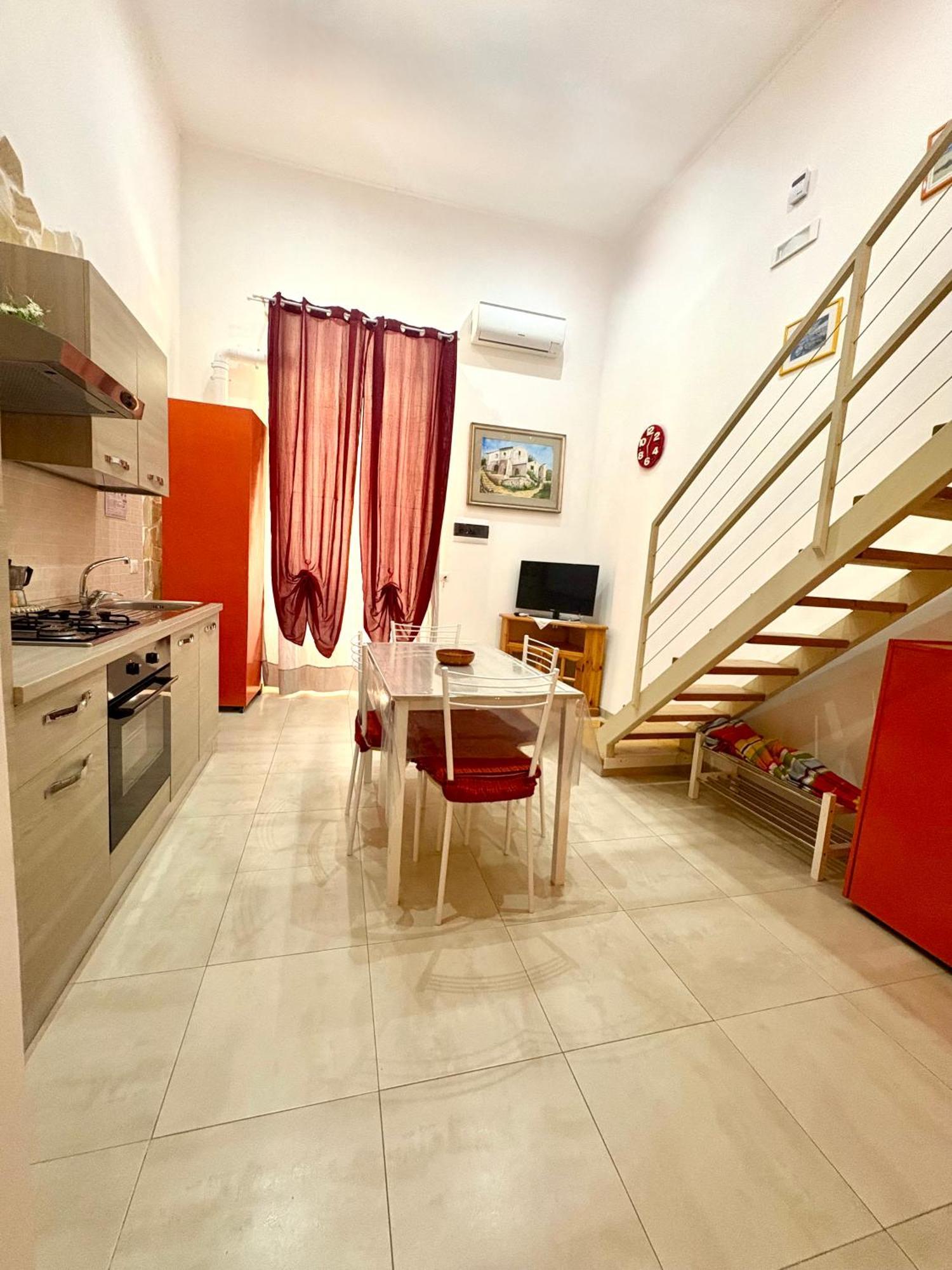 Joanna Studio Flat Giardini Naxos Eksteriør bilde
