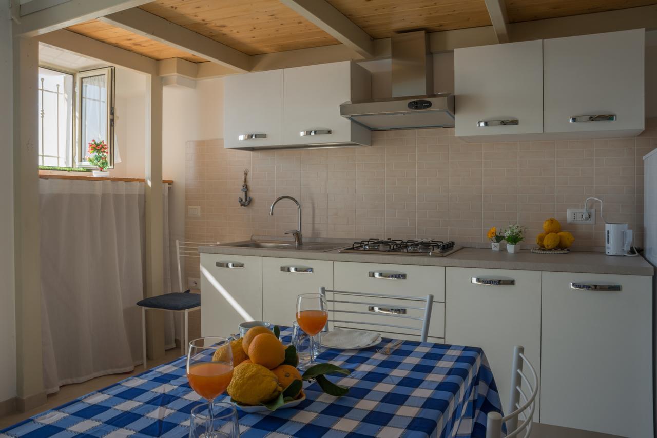 Joanna Studio Flat Giardini Naxos Eksteriør bilde